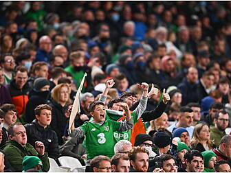 Full capacity crowds at sporti...